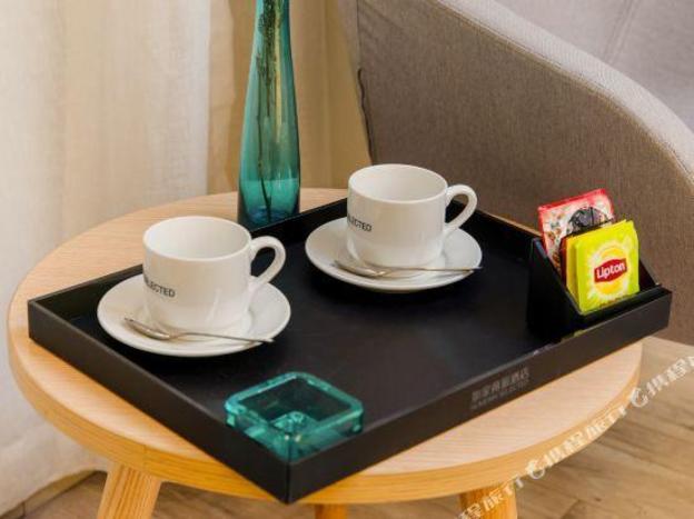 home inn selected guangzhou xiajiao metro station