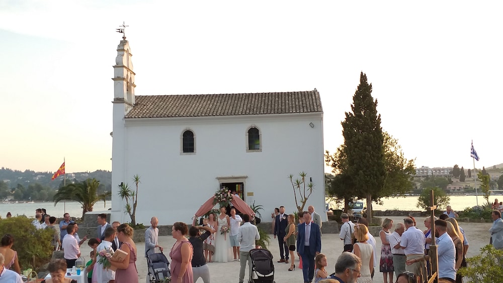 elite corfu adults friendly