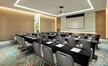 hilton garden inn sanya