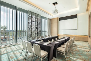 hilton garden inn sanya