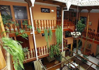 Hotel Coronel,Putuchi>>Cuenca,3 star
