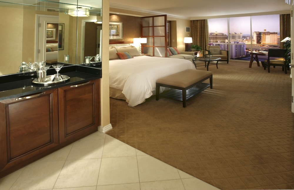 the signature at mgm grand all suites