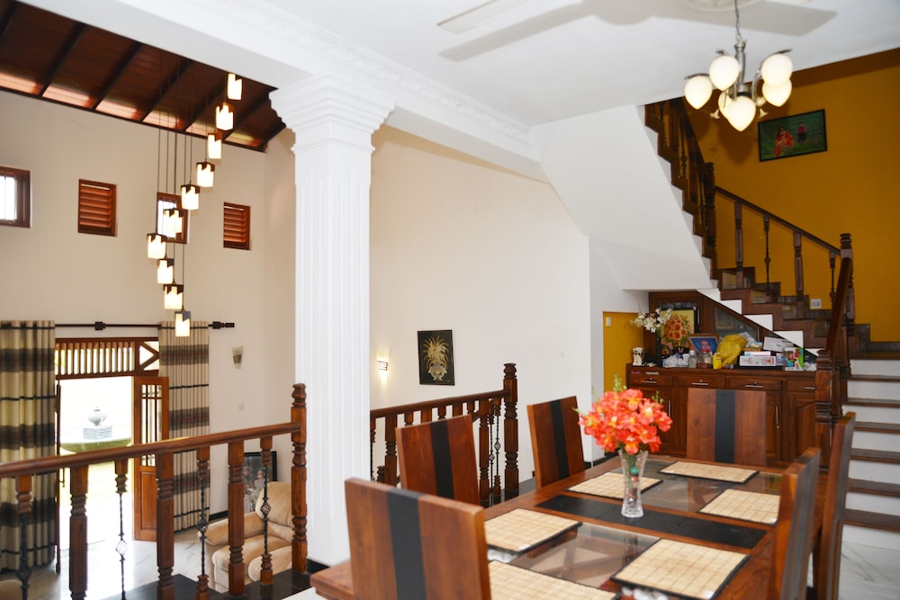 villa river paradise