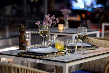 seasabelle hotel near athens airport