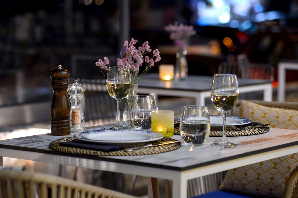 seasabelle hotel near athens airport