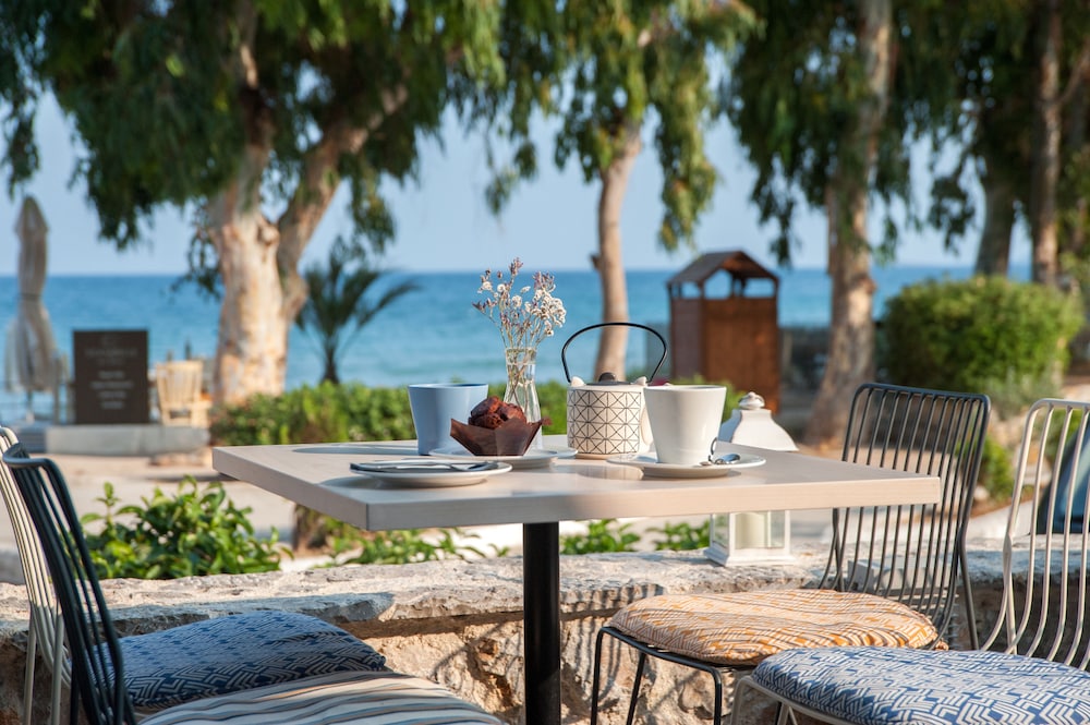 seasabelle hotel near athens airport