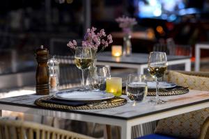 seasabelle hotel near athens airport