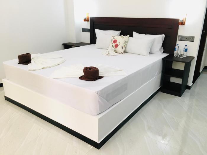 aliya aliya hikkaduwa