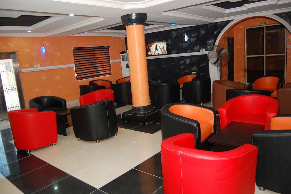 allan keri hotel and suites