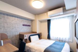 comfort hotel shin osaka