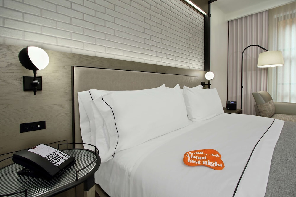 canopy by hilton columbus downtown short north