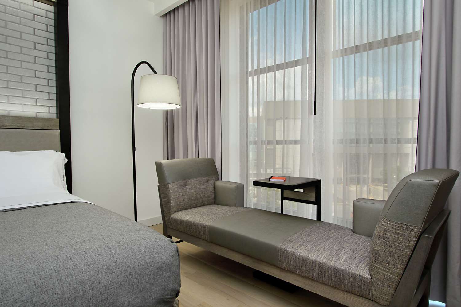 canopy by hilton columbus downtown short north