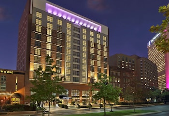 canopy by hilton columbus downtown short north