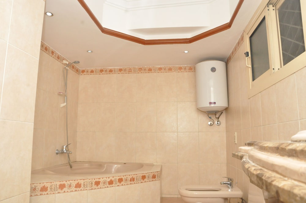 jasmine hotel el manial