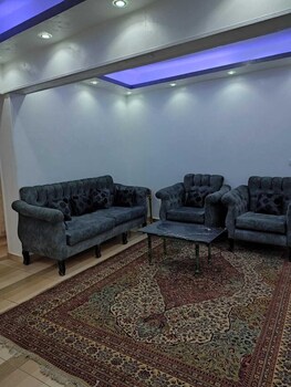 jasmine hotel el manial