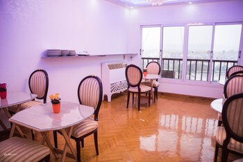 jasmine hotel el manial