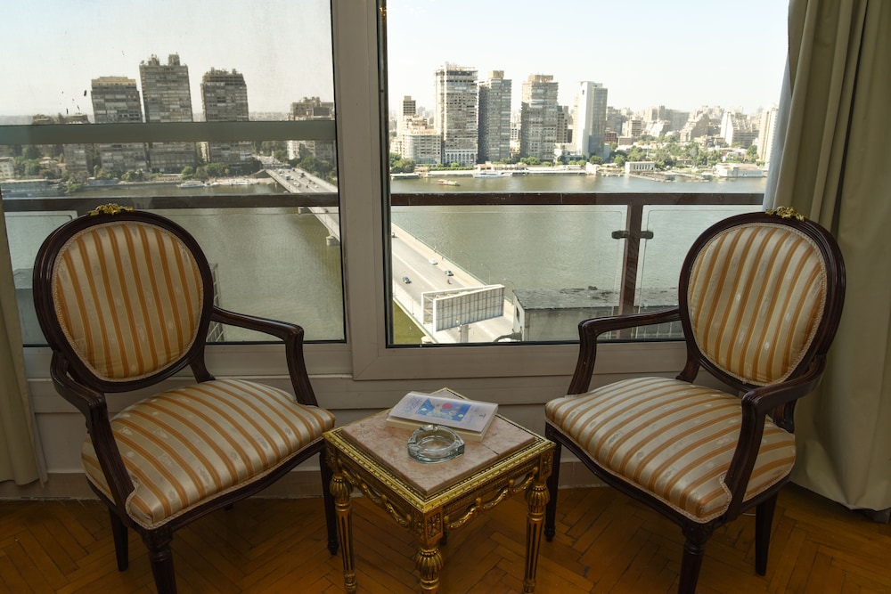 jasmine hotel el manial