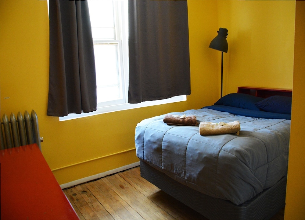 hamtramck hostel