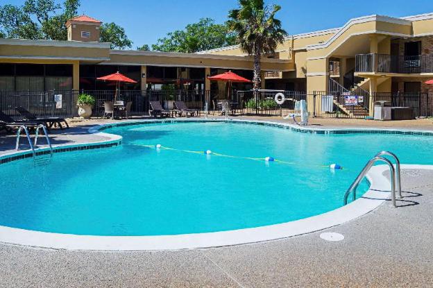 quality inn biloxi beach