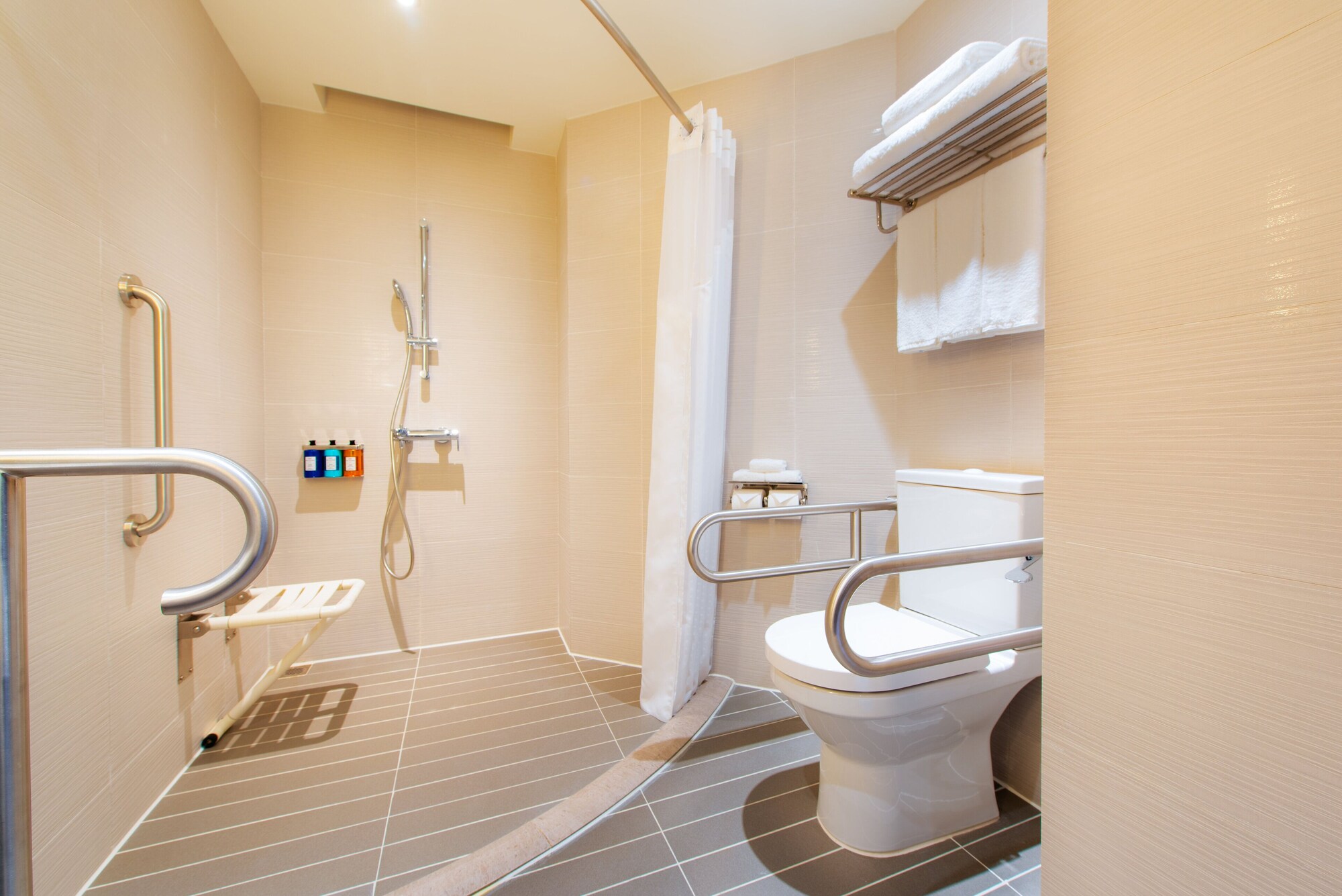 holiday inn express macau city centre an ihg hotel