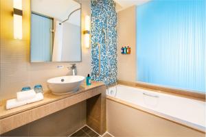 holiday inn express macau city centre an ihg hotel