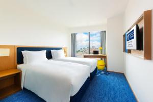 holiday inn express macau city centre an ihg hotel