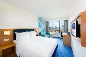 holiday inn express macau city centre an ihg hotel