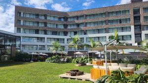hotel lagoon