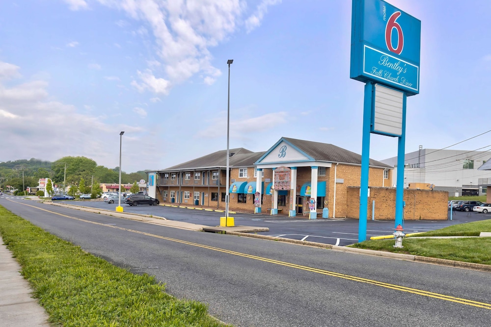 motel 6 falls church va arlington boulevard