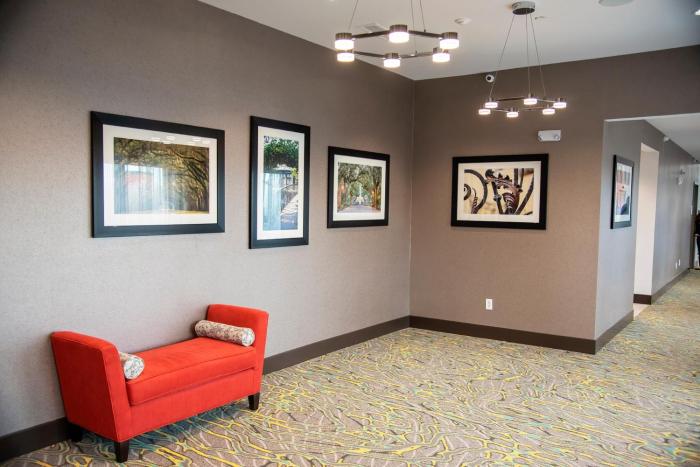 holiday inn and suites savannah airport pooler