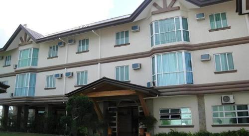 chocolate and berries hotel