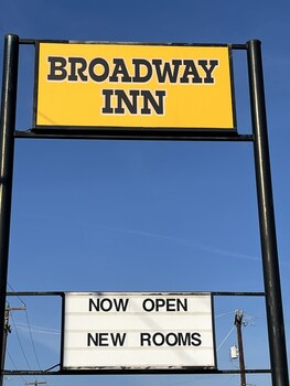broadway inn