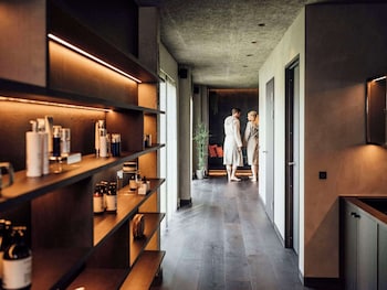 hotel f royar
