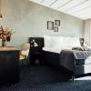 hotel f royar