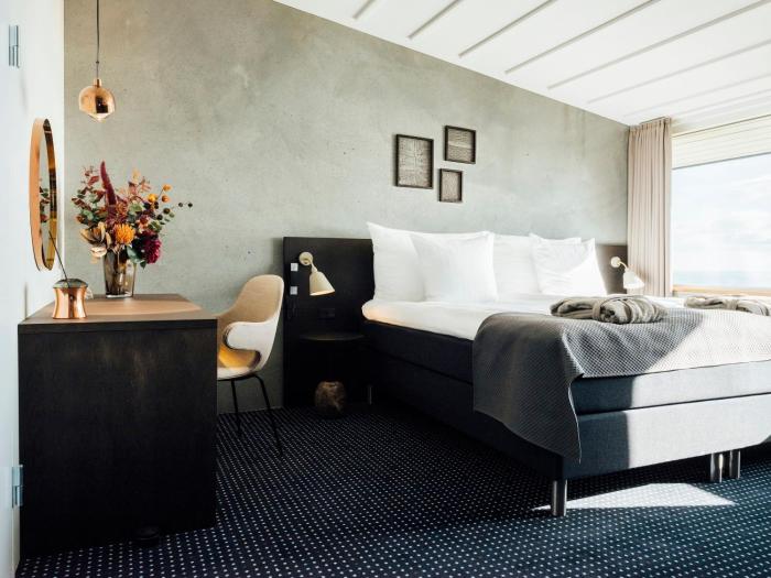 hotel f royar
