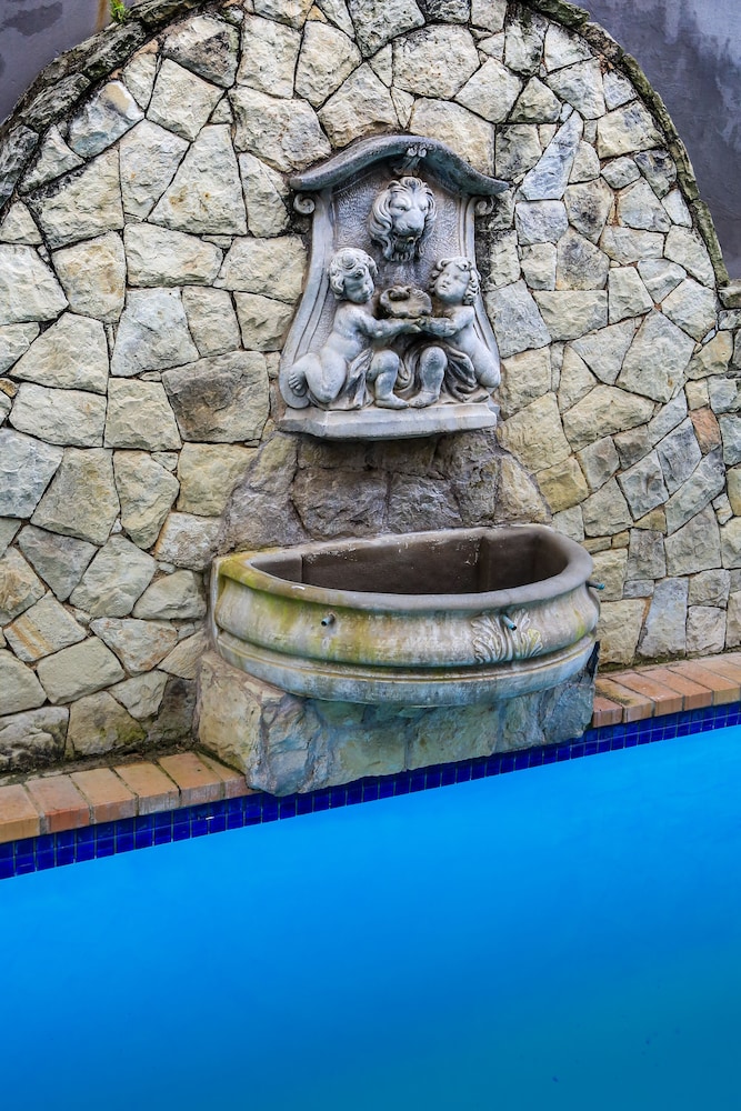 sandton times square serviced apartments