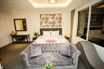 adeline hotel
