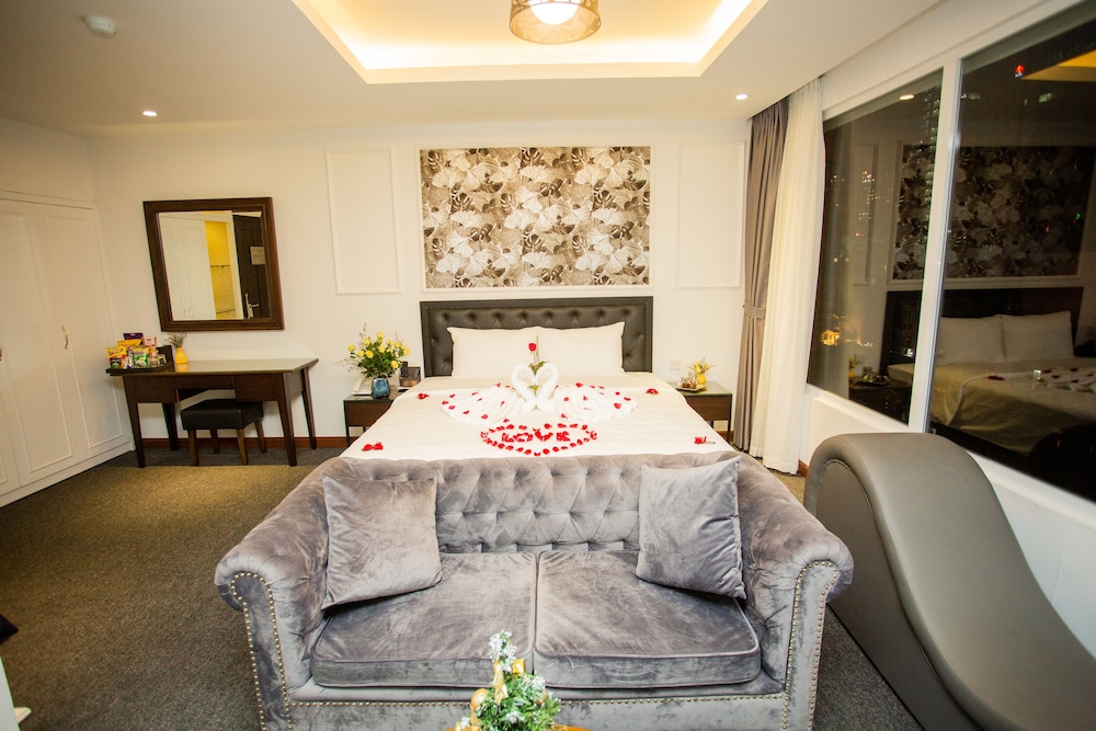 adeline hotel