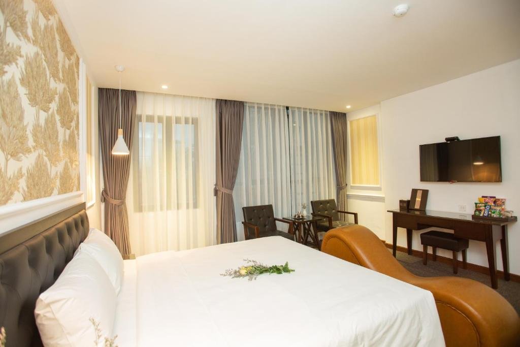 adeline hotel