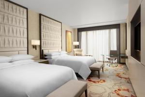 sheraton manila hotel