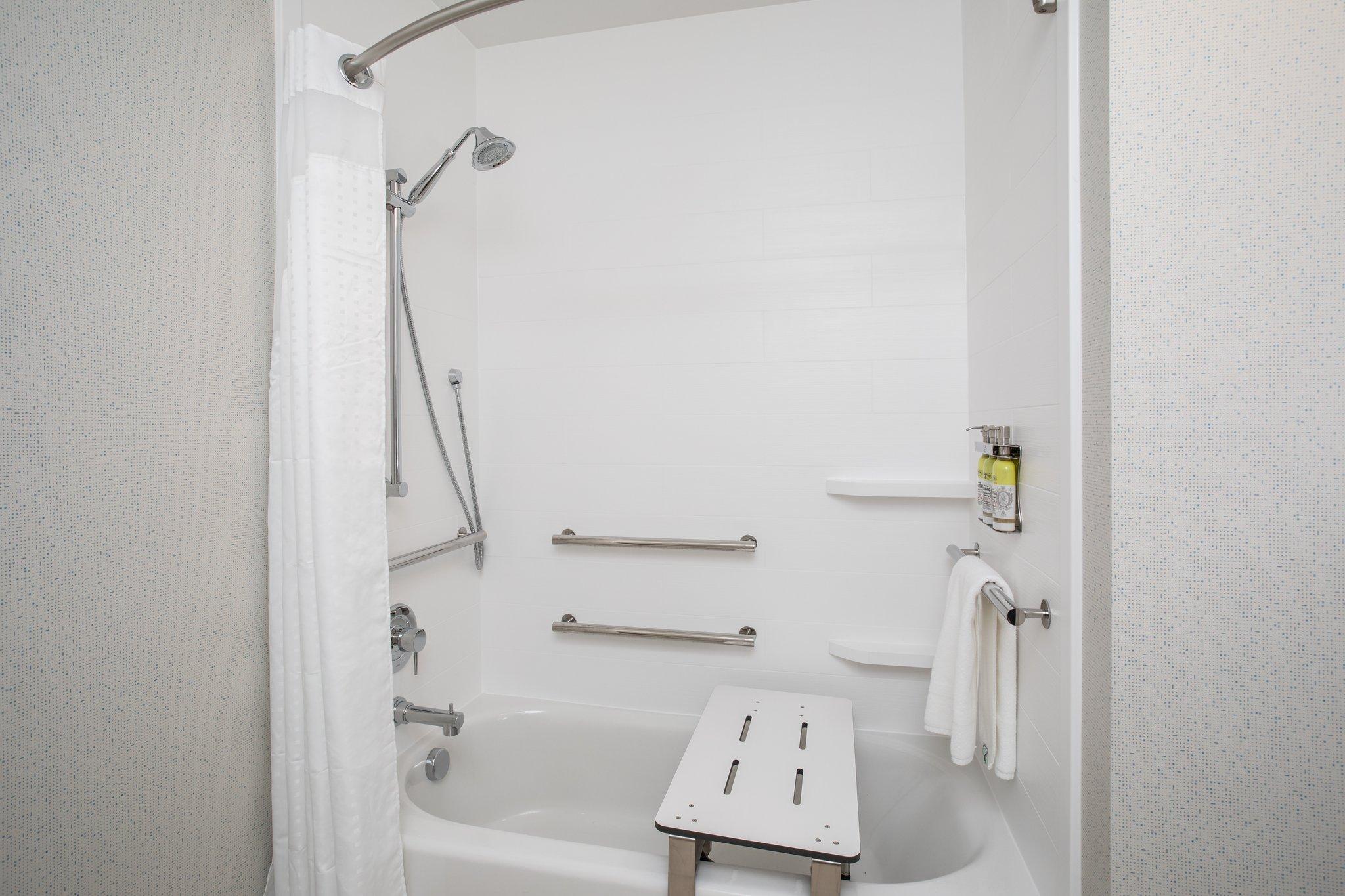 holiday inn express and suites ely an ihg hotel