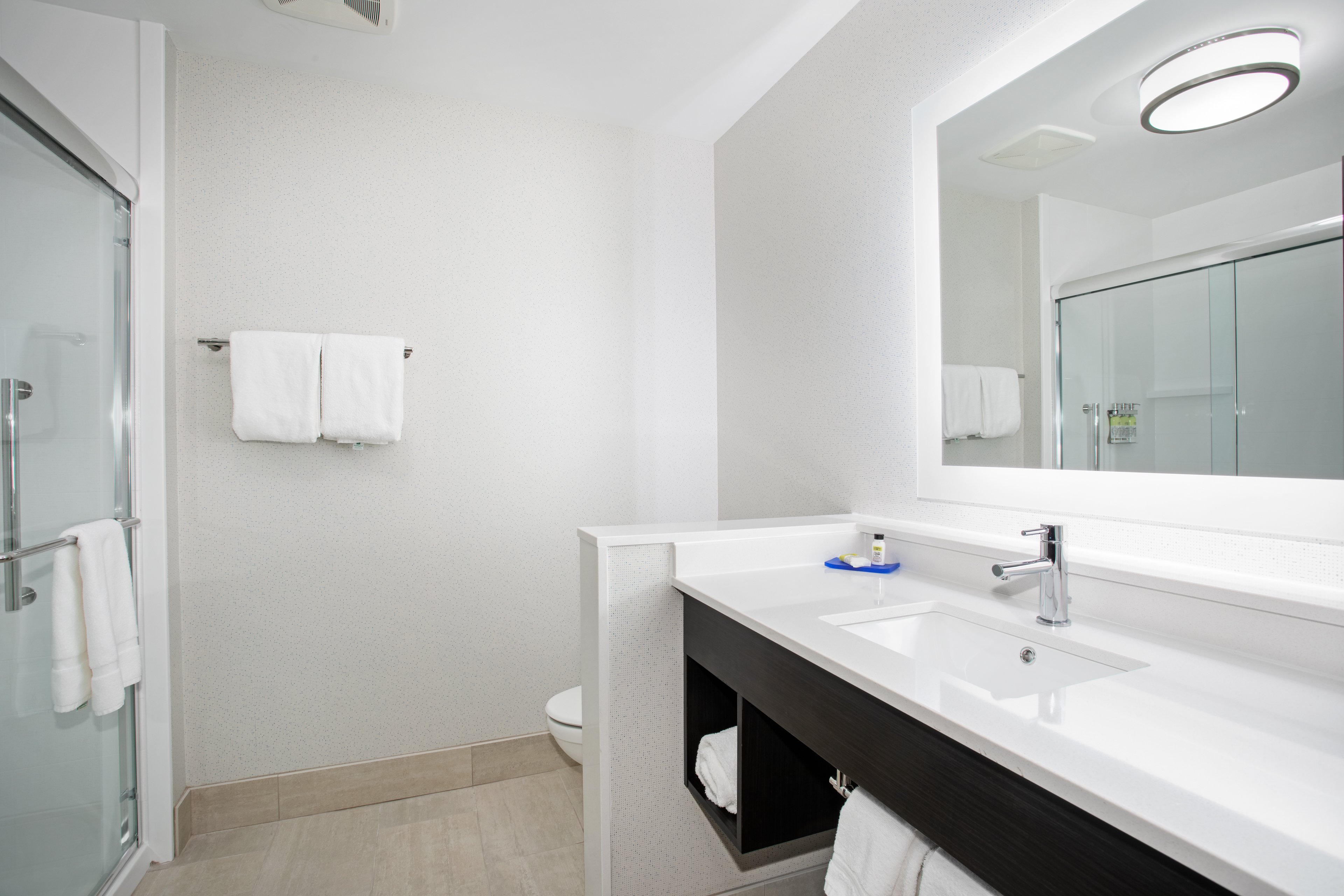 holiday inn express and suites ely an ihg hotel