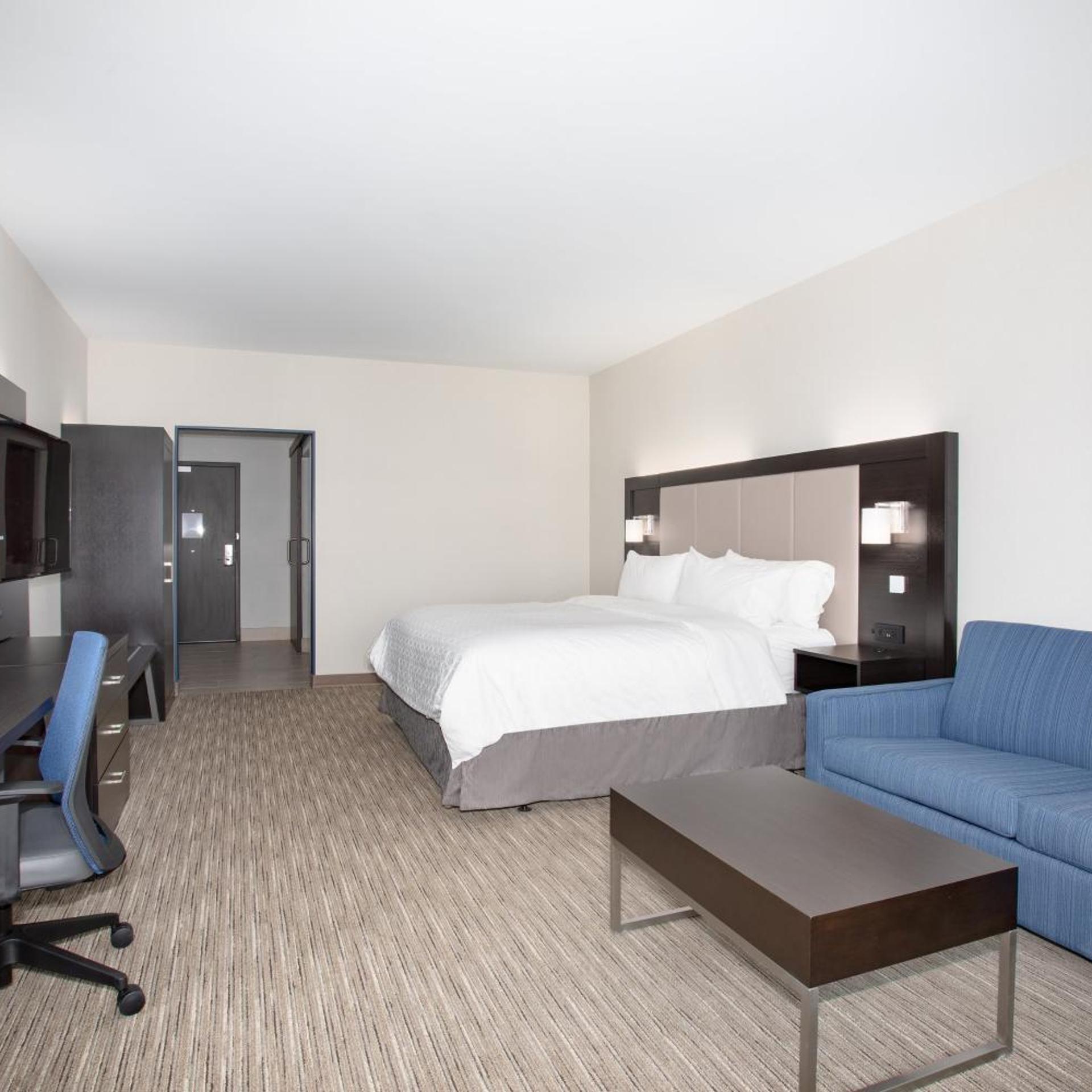 holiday inn express and suites ely an ihg hotel