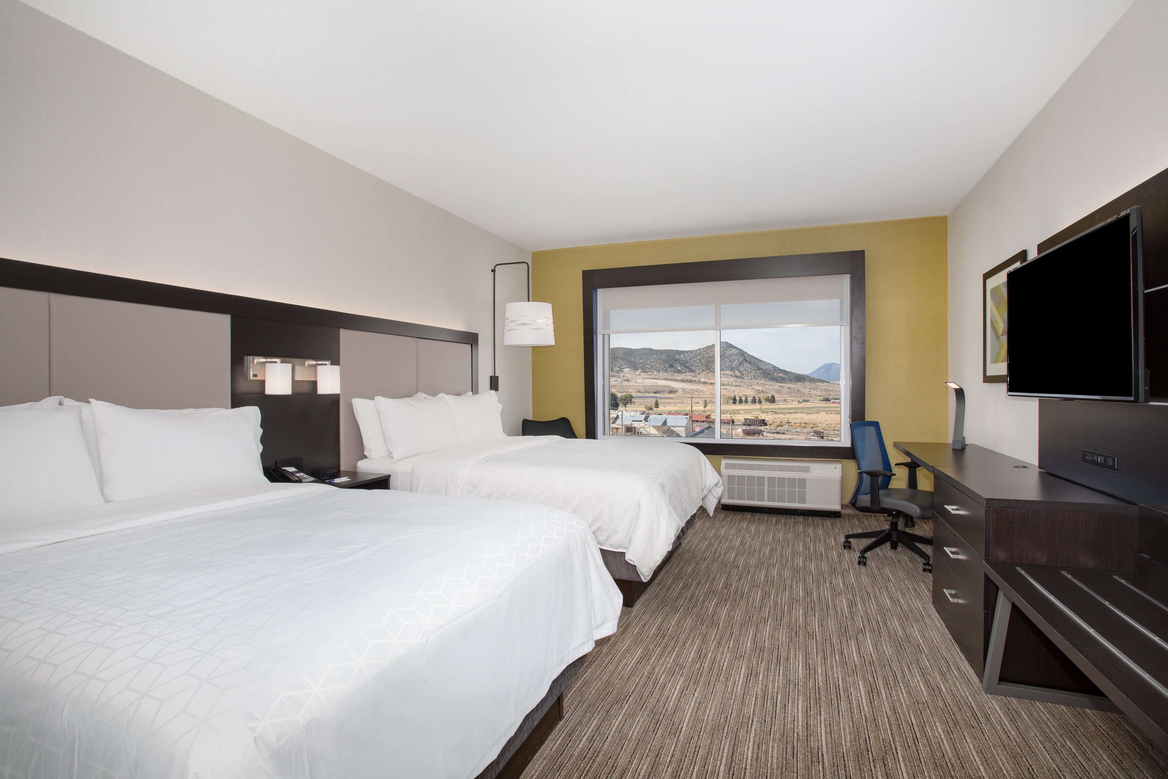 holiday inn express and suites ely an ihg hotel