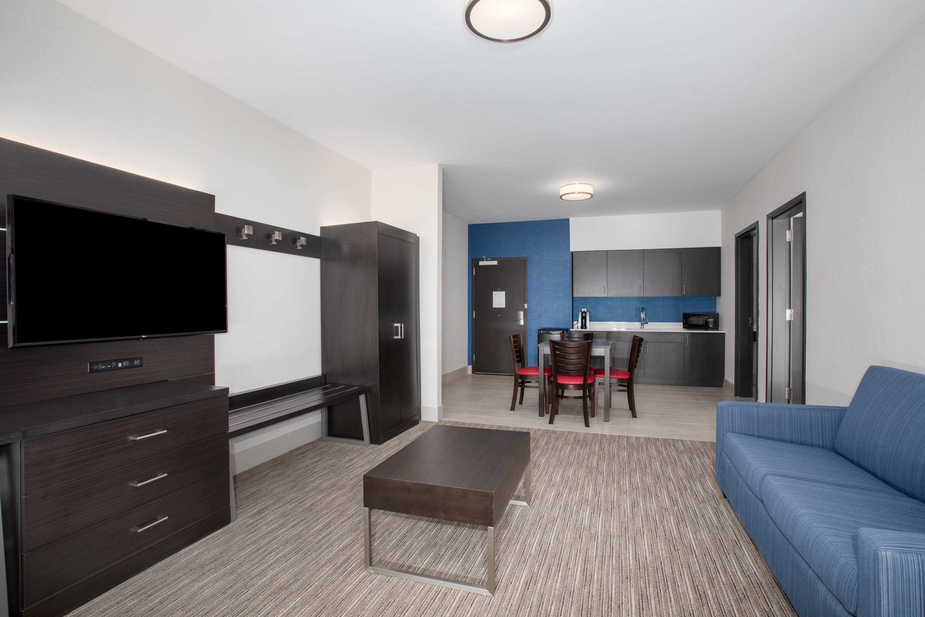 holiday inn express and suites ely an ihg hotel