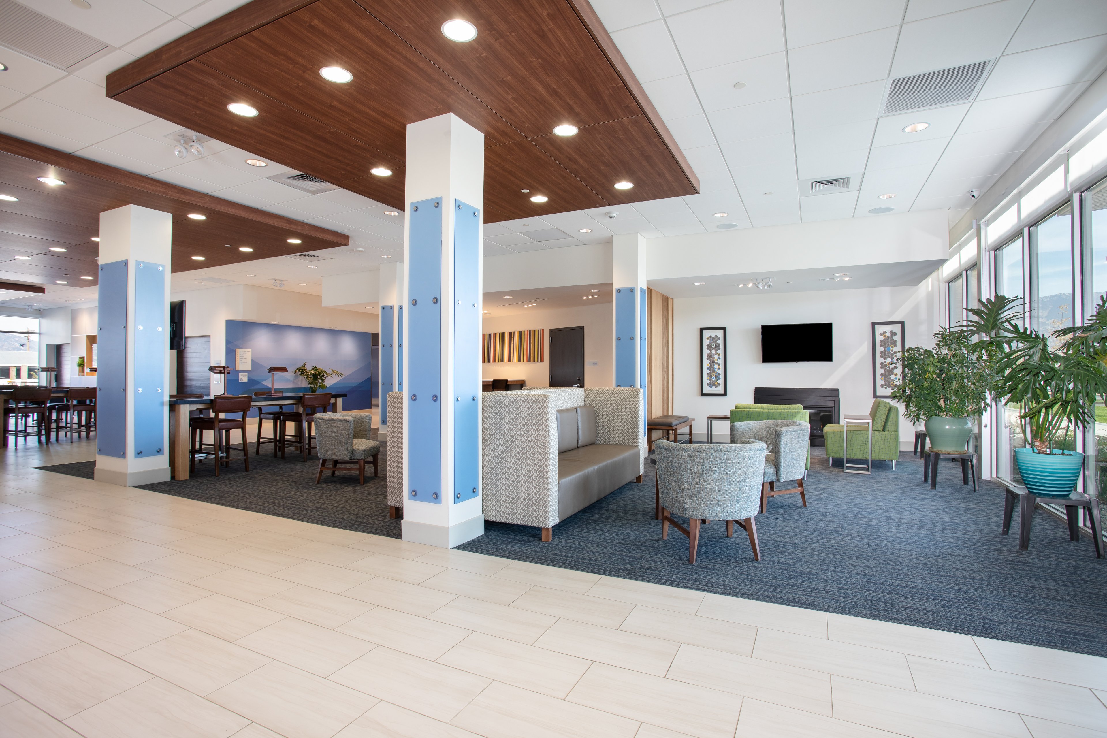 holiday inn express and suites ely an ihg hotel
