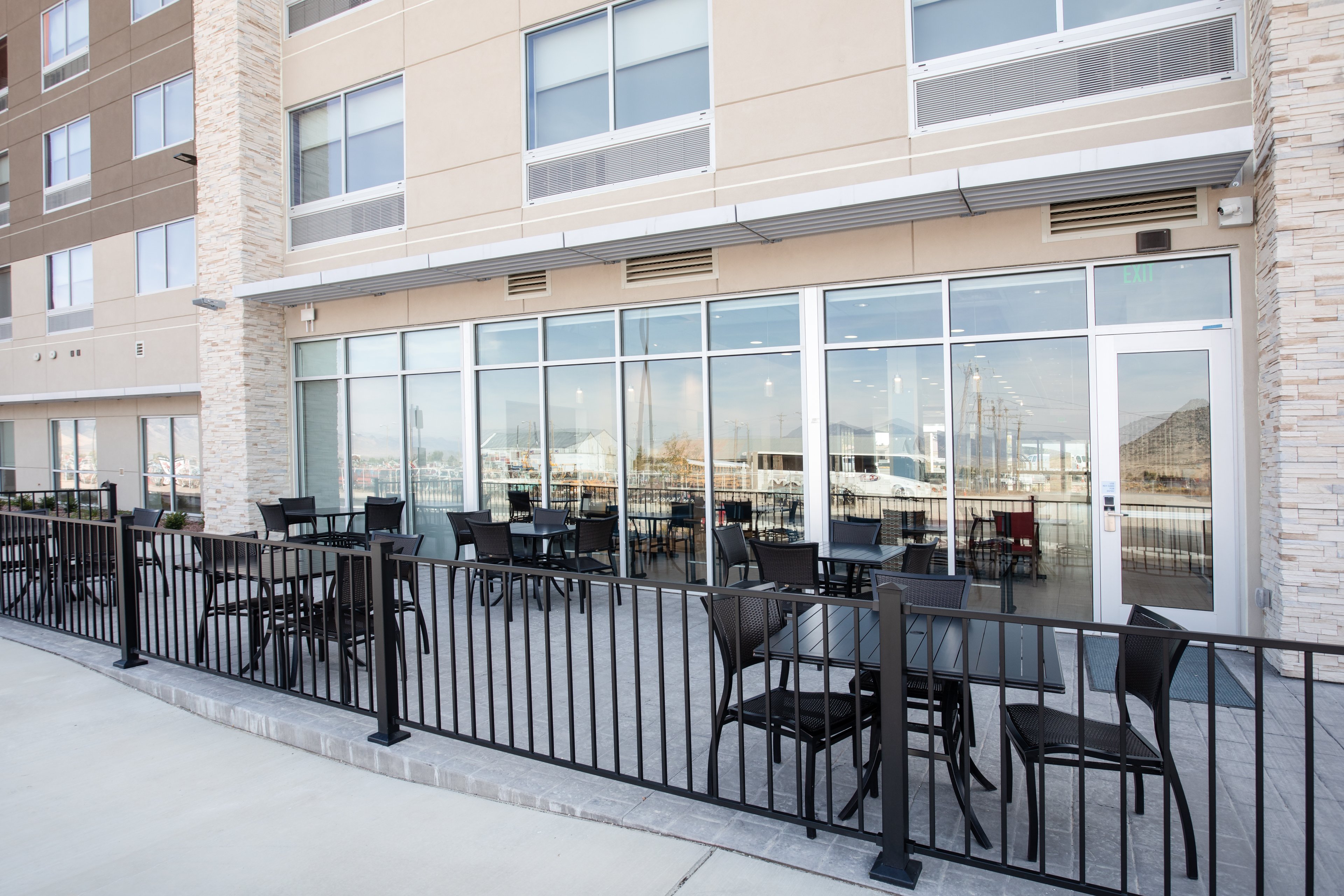 holiday inn express and suites ely an ihg hotel