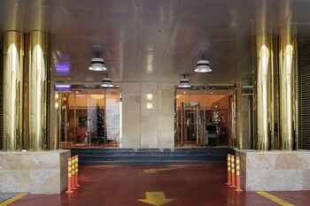 bon hotel elvis