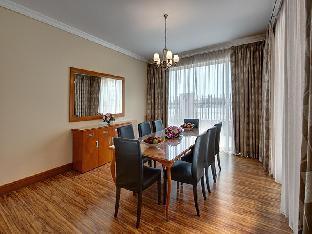 j5 villas holiday homes barsha gardens