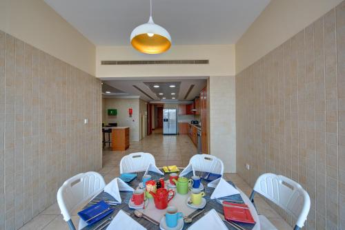 j5 villas holiday homes barsha gardens